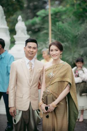 ชุดไทยเจ้าสาว ชุดไทยจักรพรรดิ์ เช่าที่แบมบี้ เวดดิ้ง ห้วยขวาง